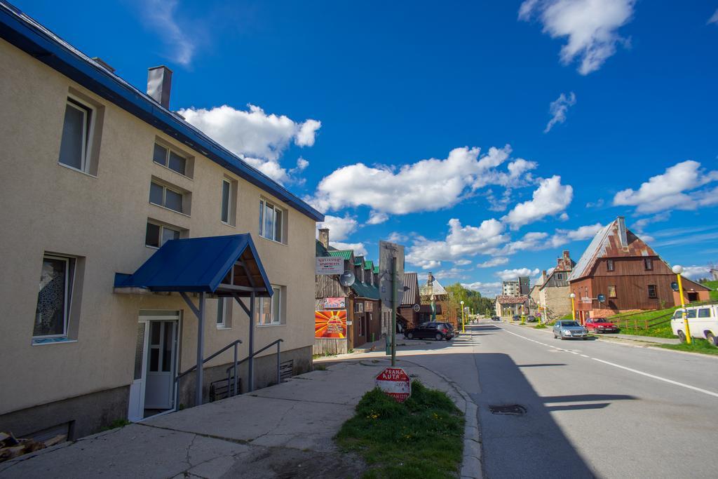 Apartmani Restoran Durmitor Žabljak Esterno foto