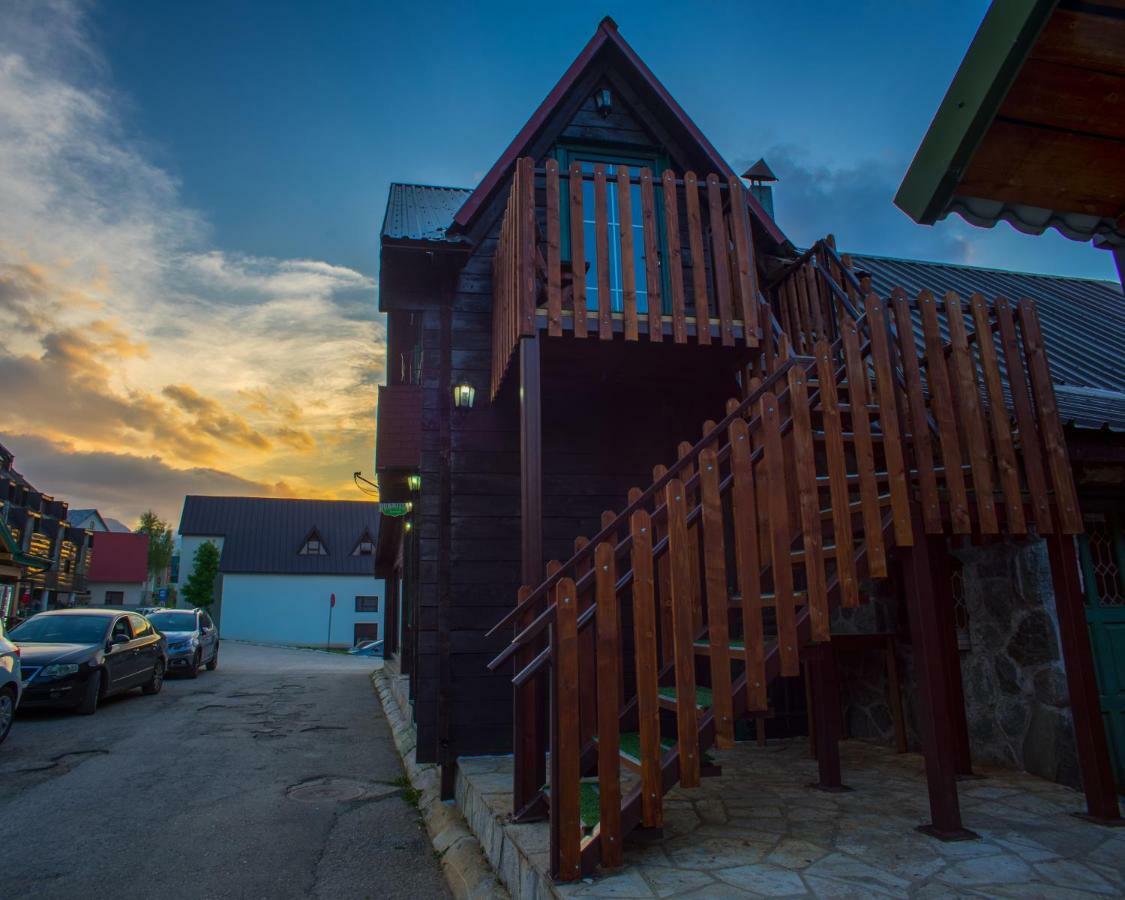 Apartmani Restoran Durmitor Žabljak Esterno foto