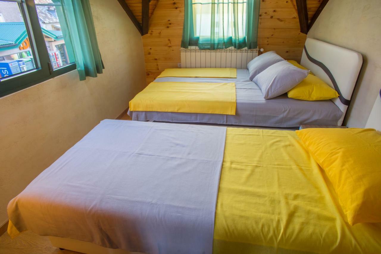 Apartmani Restoran Durmitor Žabljak Esterno foto